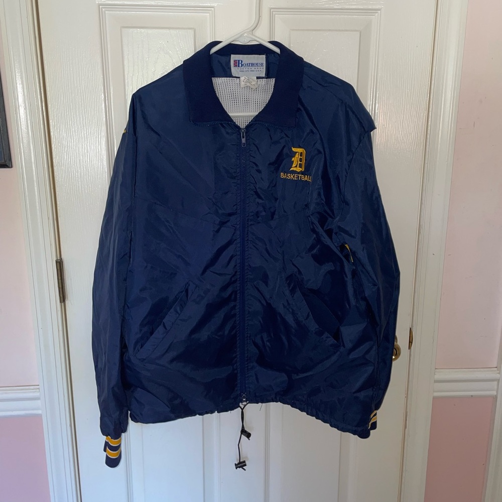 Delaware windbreaker. Size large